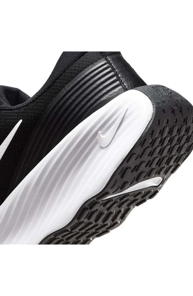 NIKE Promina Walking Sneaker 9