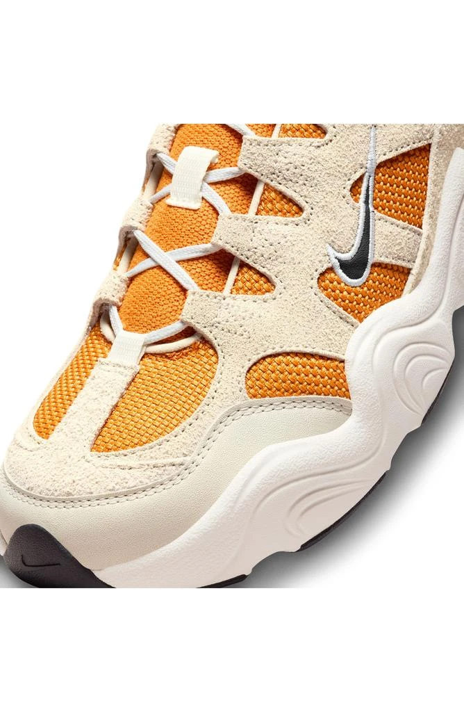 NIKE Tech Hera Sneaker 7