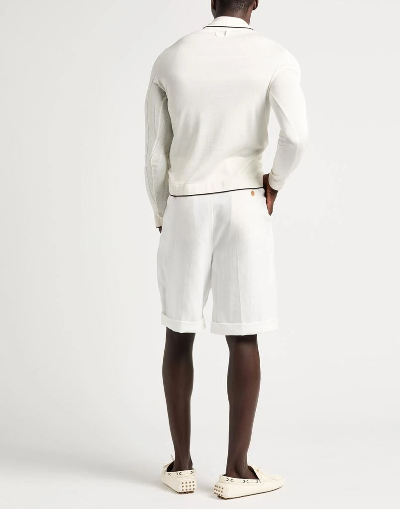 Brunello Cucinelli Shorts 
Bermuda 4