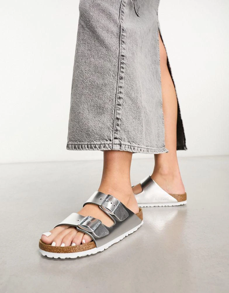 Birkenstock Birkenstock Arizona sandals in metallic silver 2
