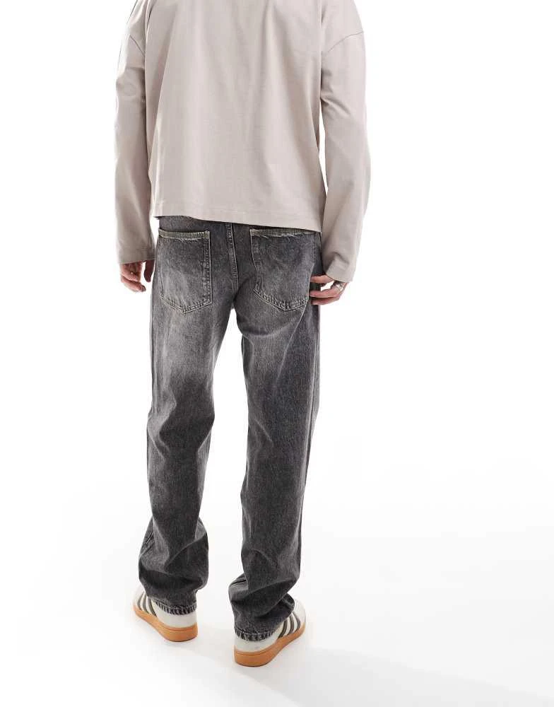 Bershka Bershka 90s straight jean in washed grey 4