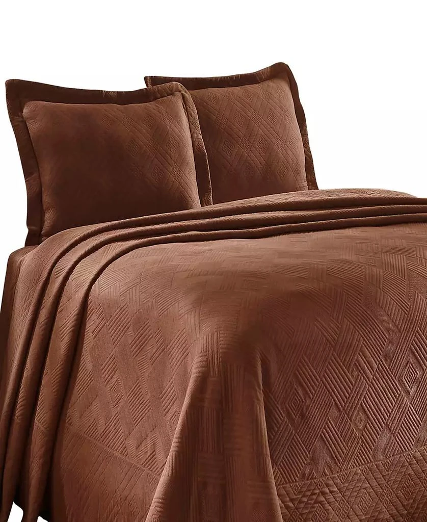 Superior CLOSEOUT! Geometric Fret Textured Jacquard Matelasse All-Season 3-Piece Bedspread Set 2