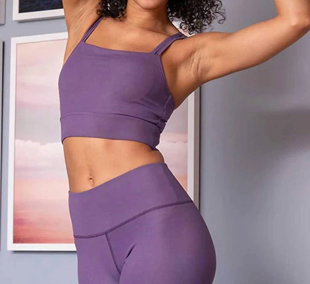 THRIVE SOCIETE Thrive Societe - Strappy Square Neck Sports Bra 3