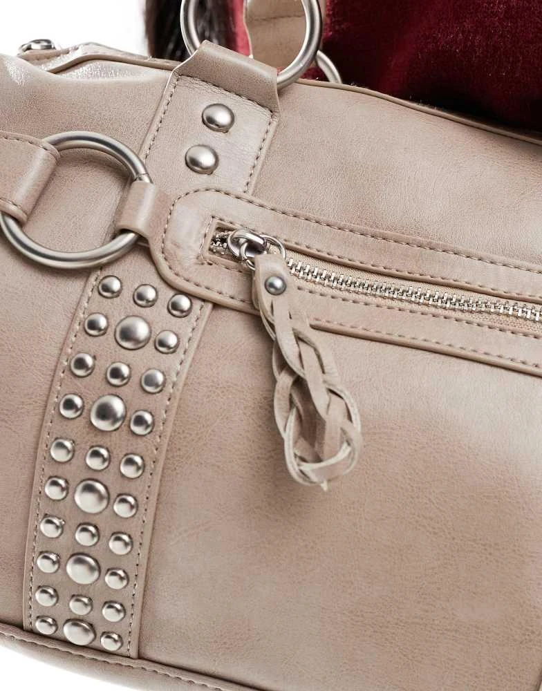 Bershka Bershka city bag with stud detail in beige 2