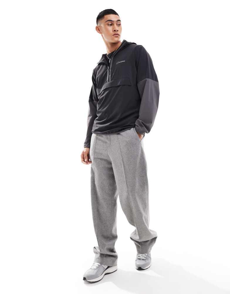 Berghaus Berghaus Wandermoor over head wind jacket in black and grey