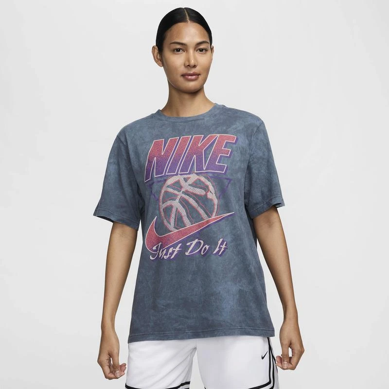 NIKE Nike Graphic SS Tee - Women's 1