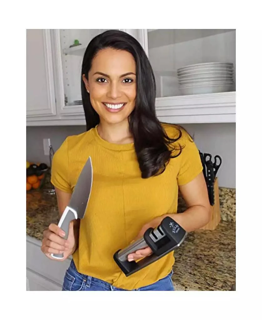 Zulay Kitchen Knife Sharpener
Cut-Resistant Glove (2-Stage Knife Sharpening) 4