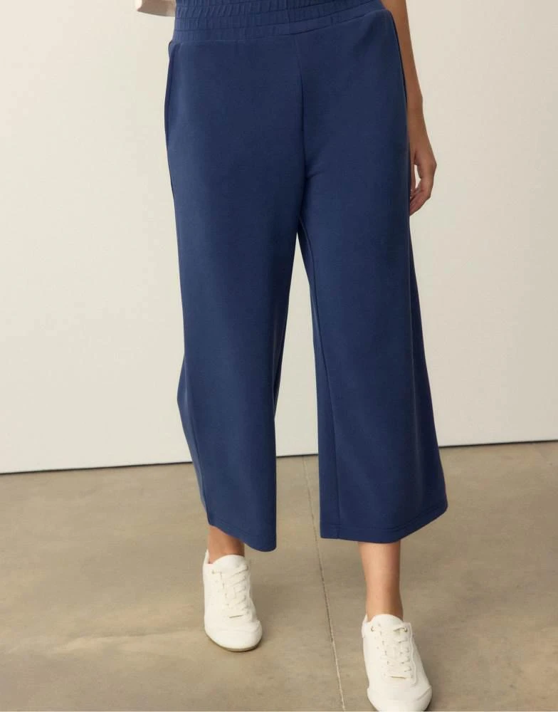 Stradivarius Stradivarius Soft-touch culottes in dark blue
