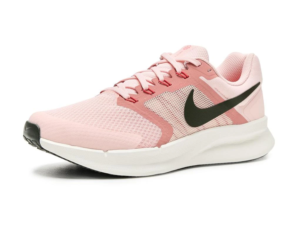NIKE Run Swift 3 1