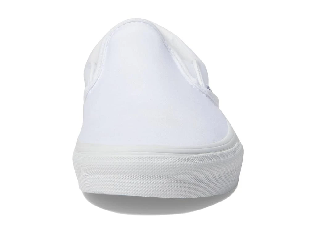 Vans Classic Slip-On™ Wide 6