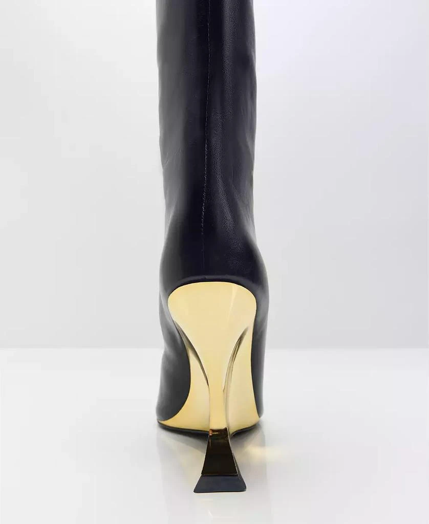 Schutz Women
s Siena Pointed Toe Boots 15