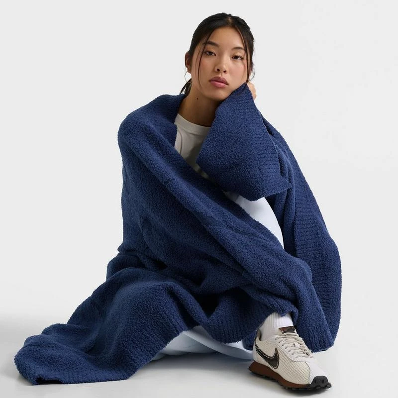NIKE Nike Phoenix Cozy Boucle Blanket 2