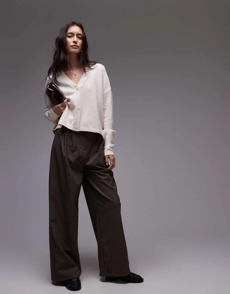 & Other Stories & Other Stories knitted  cardigan with v-neck in light beige 2