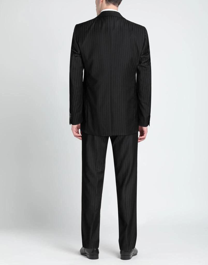 Valentino Suits 2