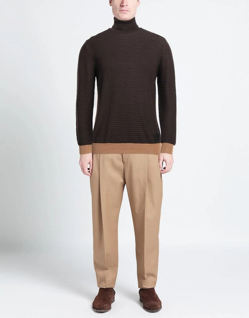 UNGARO Turtleneck 2