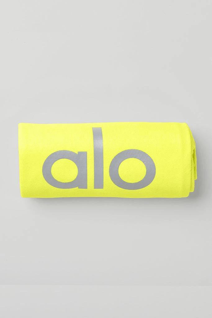 Alo Grounded No-Slip Towel - Highlighter 4