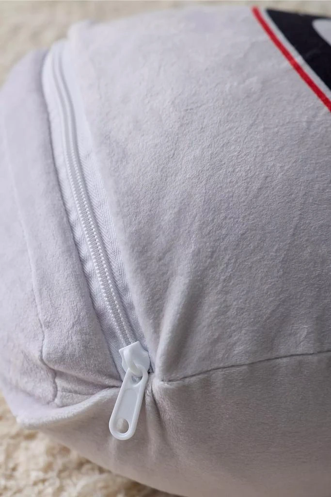 Urban Outfitters University Of Georgia Bulldogs Snugible Blanket Hoodie Sweatshirt 
Pillow 4