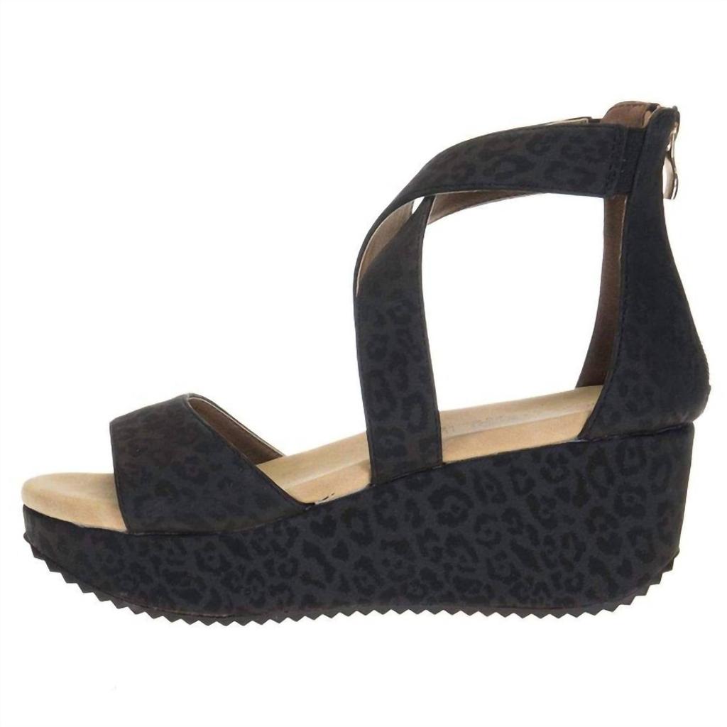 Corkys Footwear Women's Fay Wedge In Black