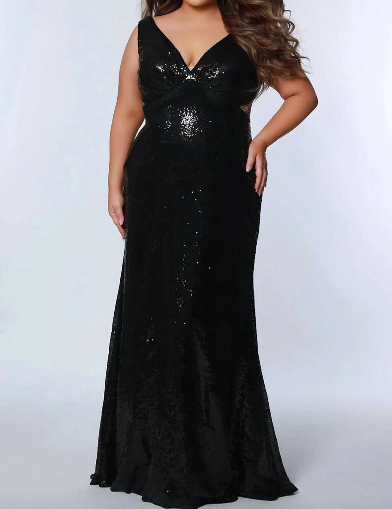 Sydney's Closet Sydney'S Closet - Sequin Cutout Gown