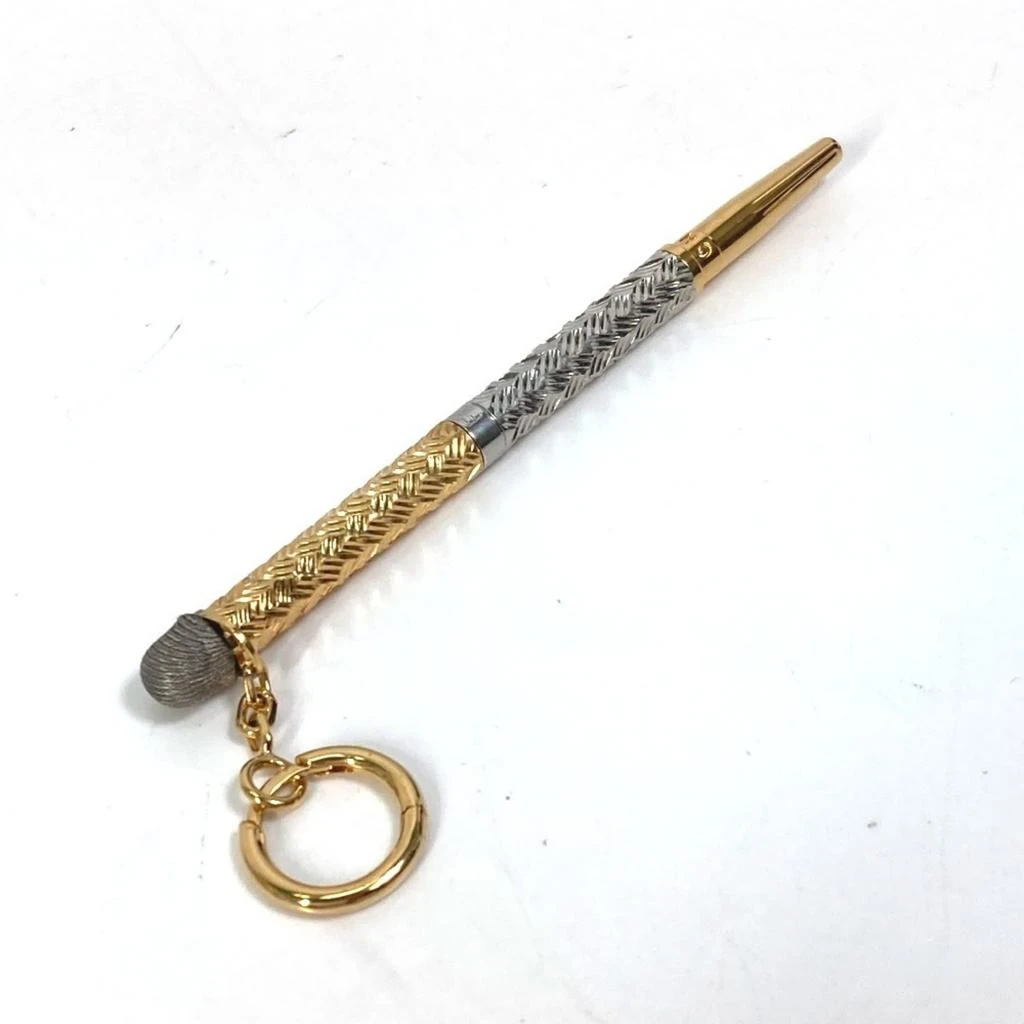 Fendi gold Metal Clip Earrings (Pre-Owned)