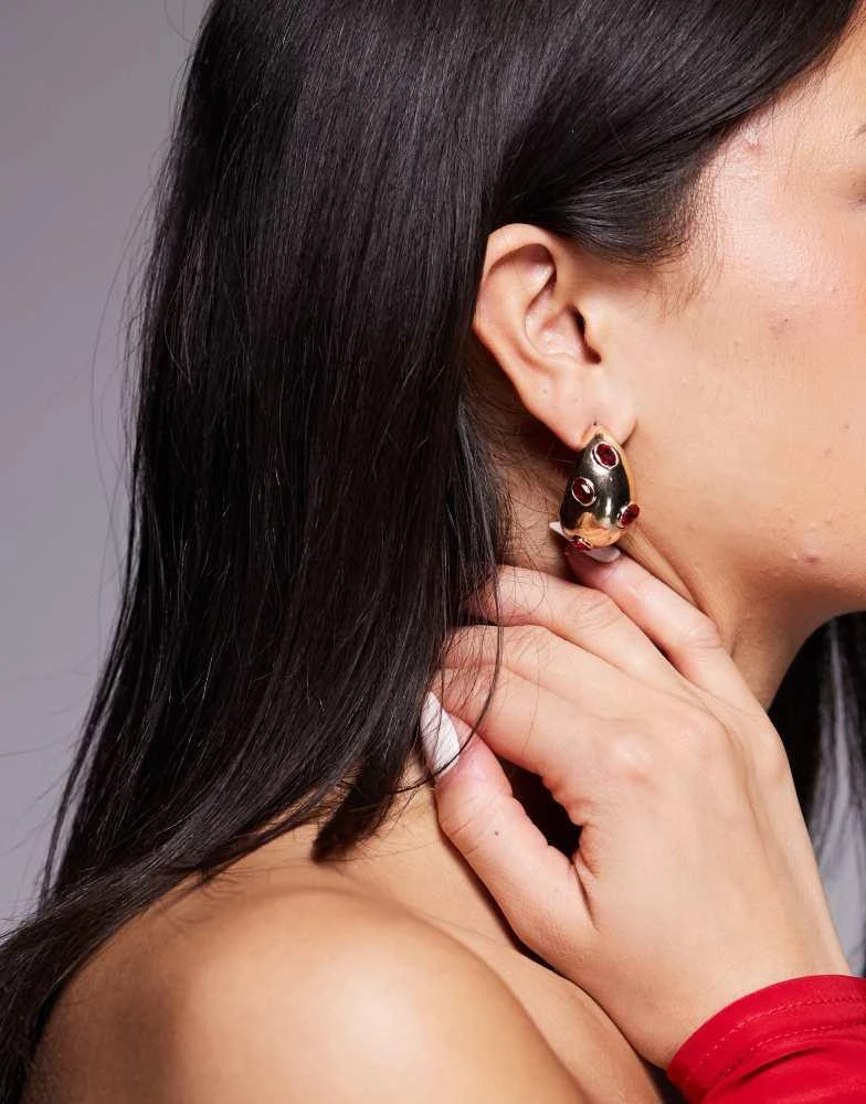 8 Other Reasons 8 Other Reasons chunky hoop earrings with red jewels in 18k gold plated 4