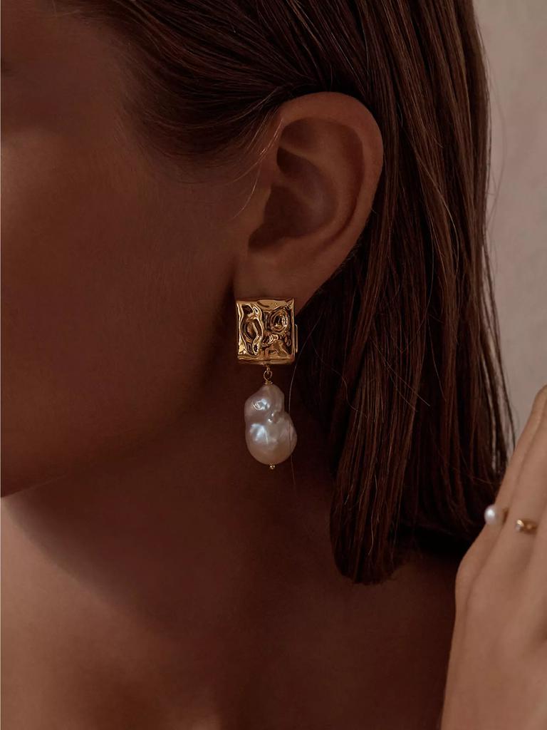 Amber Sceats Zagora Lottie 24K-Gold-Plated & Cultured Freshwater Pearl Drop Earrings