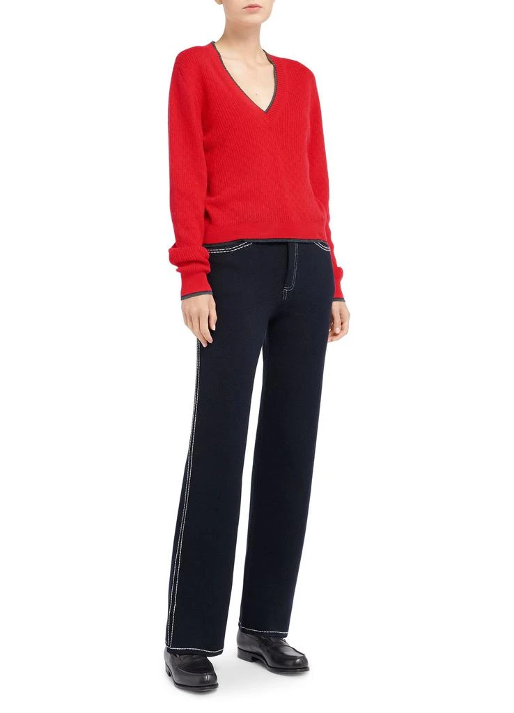 Barrie V-neck jumper in lightweight cashmere 5