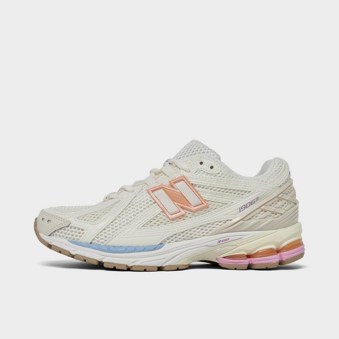 New Balance Women's New Balance 1906R Casual Shoes