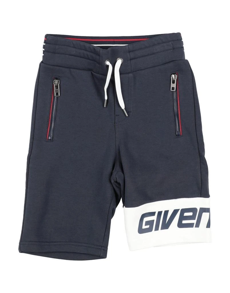 Givenchy Shorts 
Bermuda