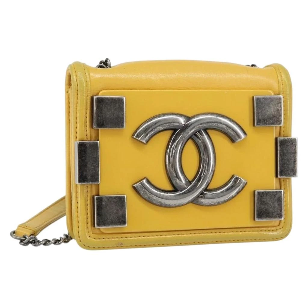 Chanel Boy Brick Flap Bag Lambskin And Plexiglass Leather Clutche 
Pouche Bag (Pre-Owned)