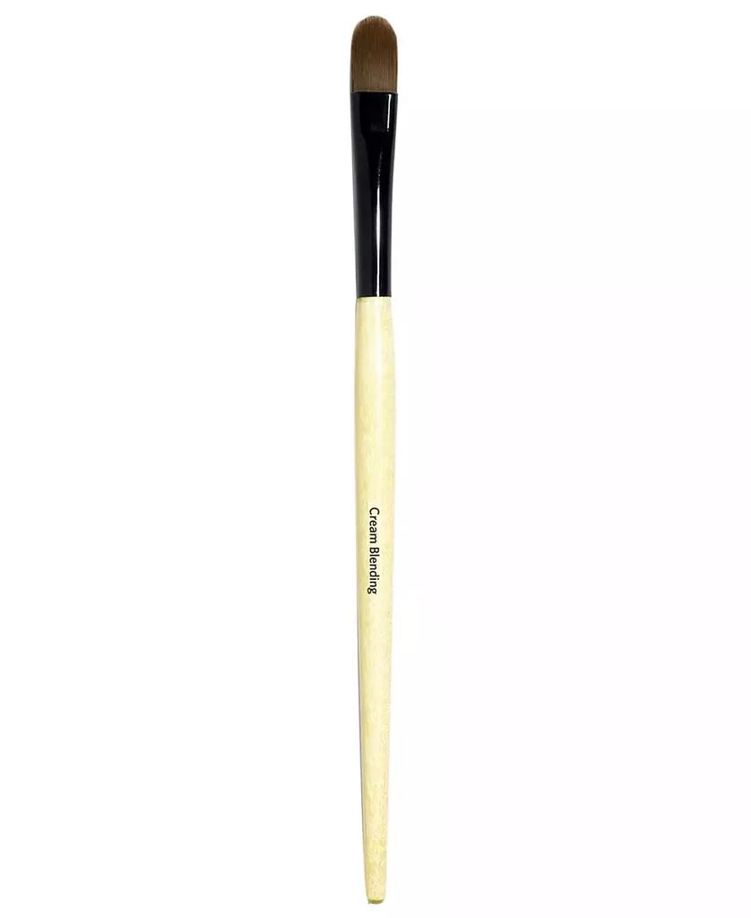 Bobbi Brown Concealer Blending Brush 1