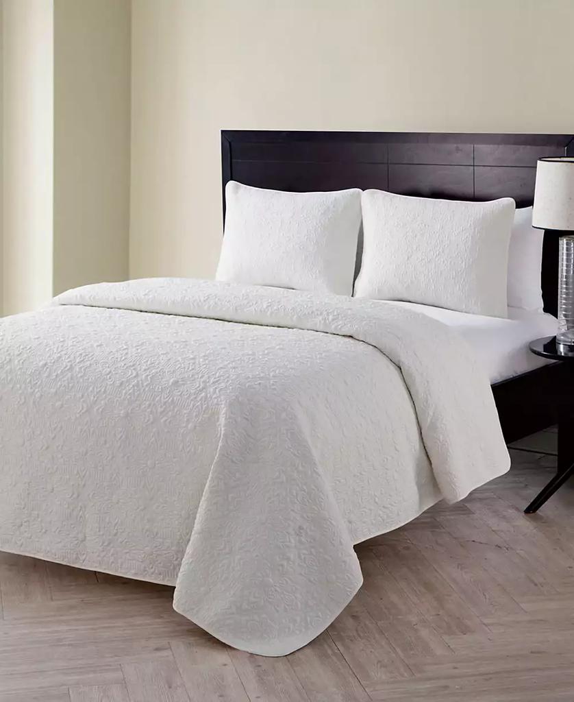 VCNY Home Caroline Embossed 2-Piece Twin Quilt Set