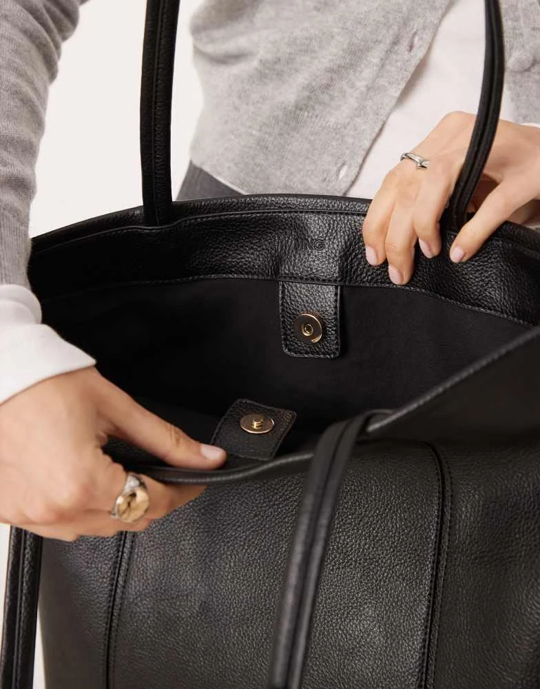 Mango Mango tote bag with charm detail in black 4