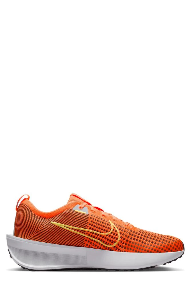 NIKE Interact Run Running Shoe 3