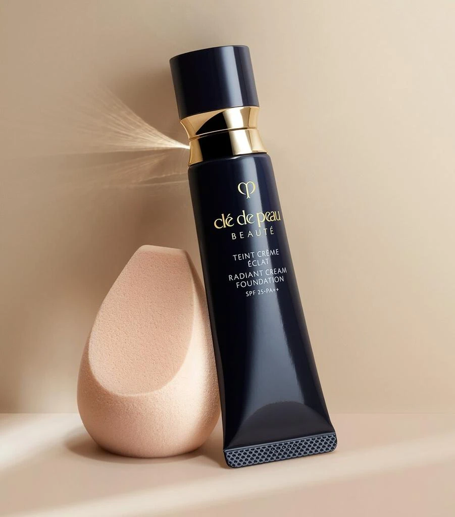 Cle de Peau Radiant Cream Foundation 5