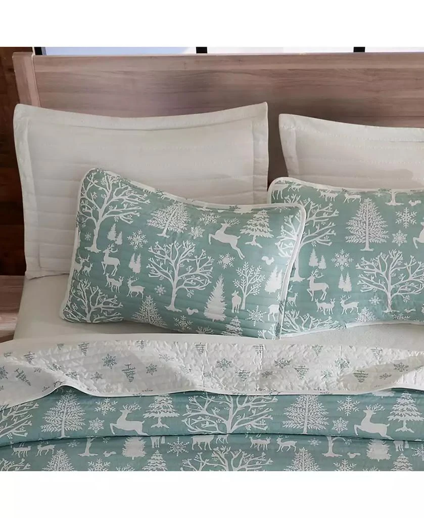 Linery 
Co Winter-Themed Microfiber Quilt Set with Shams 4