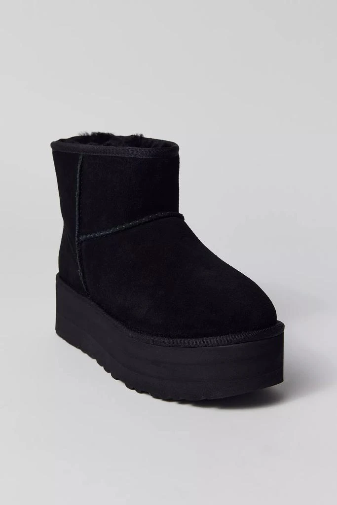 UGG UGG Women's Classic Mini Platform Boot 3