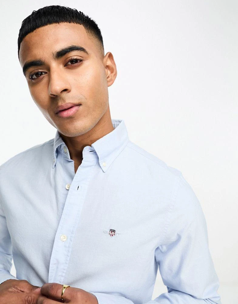 Gant GANT icon logo slim fit oxford shirt in light blue 2