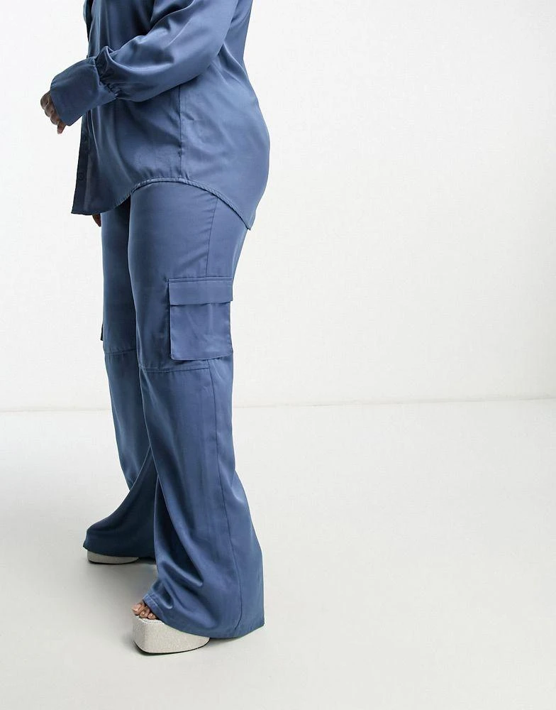 I Saw It First Curve I Saw It First Plus exclusive satin utility wide leg trouser co-ord in petrol blue 4