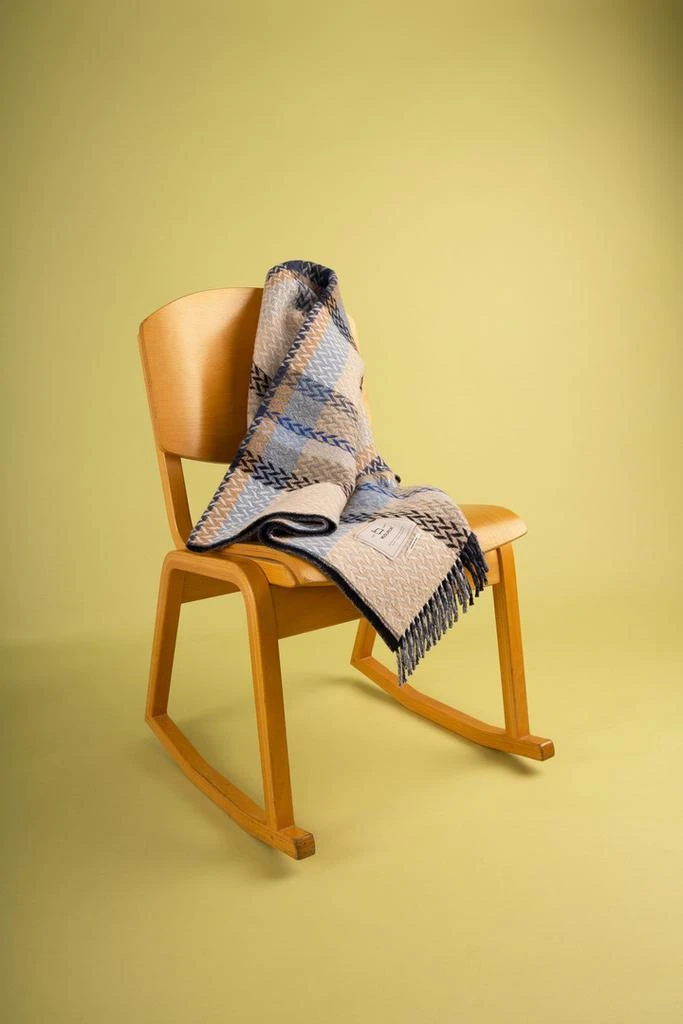 Woolrich Jacquard Check Blanket in a Wool Blend - Unisex - Blue 1