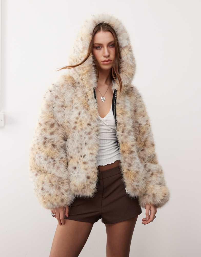 Monki Monki fur hooded jacket in cream snow leopard print Women s Jackets Free Shipping BeyondStyle
