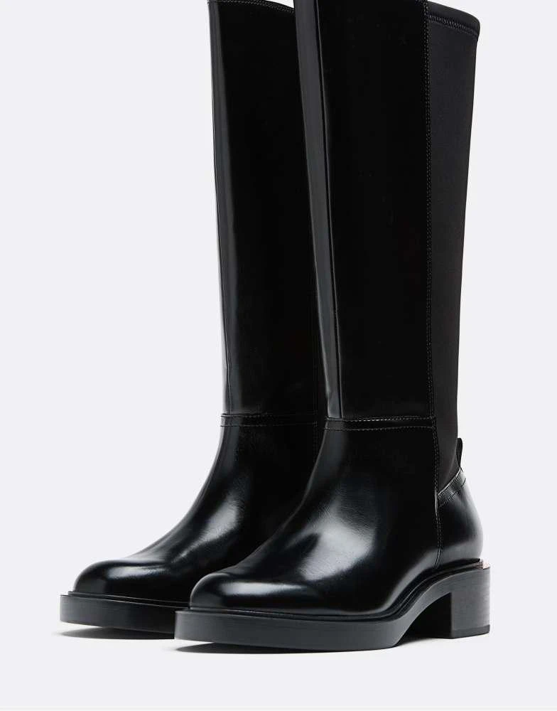 Stradivarius Stradivarius Flat equestrian-style boots in black 2