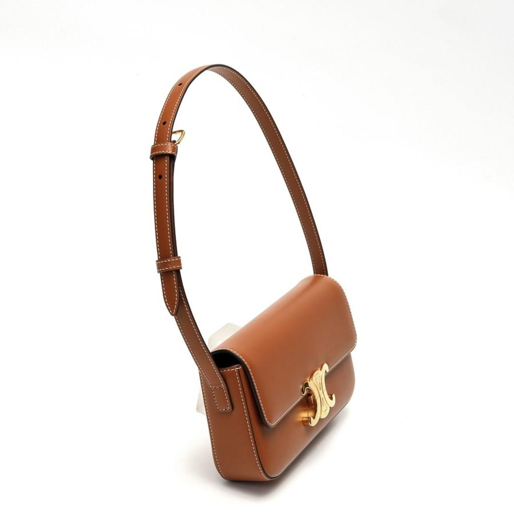 Celine Leather Shoulder Bag (Pre-Owned)