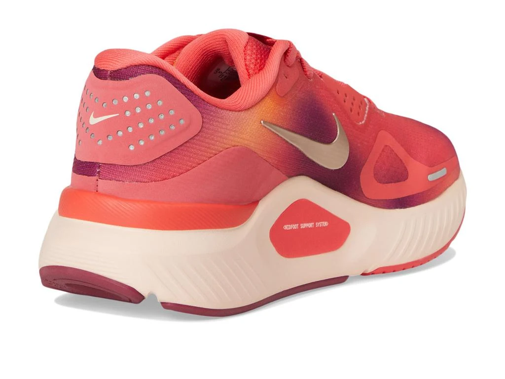 NIKE Structure 26 Special Edition 5