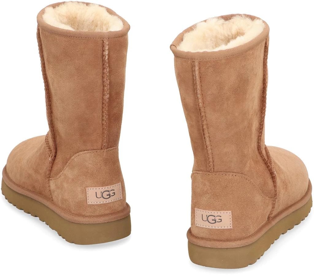 UGG BOOT CLASSIC SHORT II 4