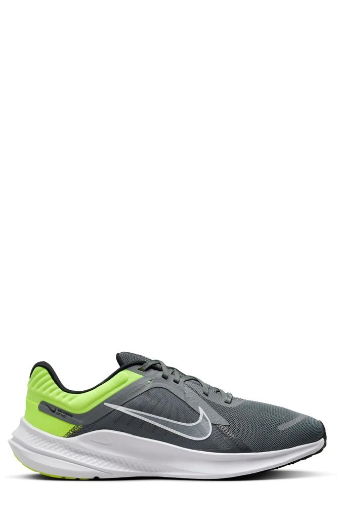 NIKE Quest 5 Road Running Shoe 3
