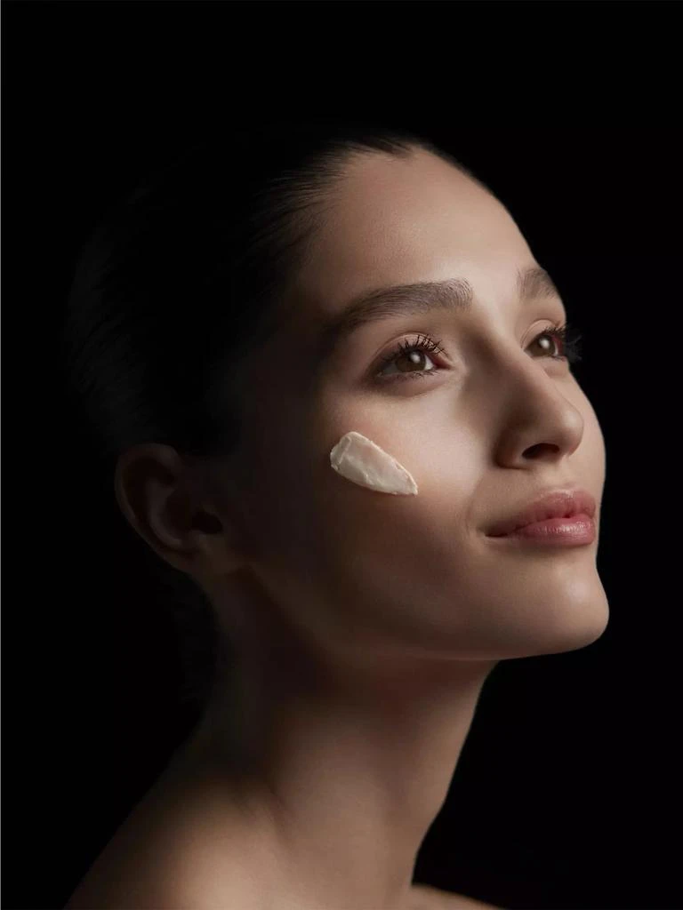 Armani Crema Nera Extrema Supreme Reviving Cream 4