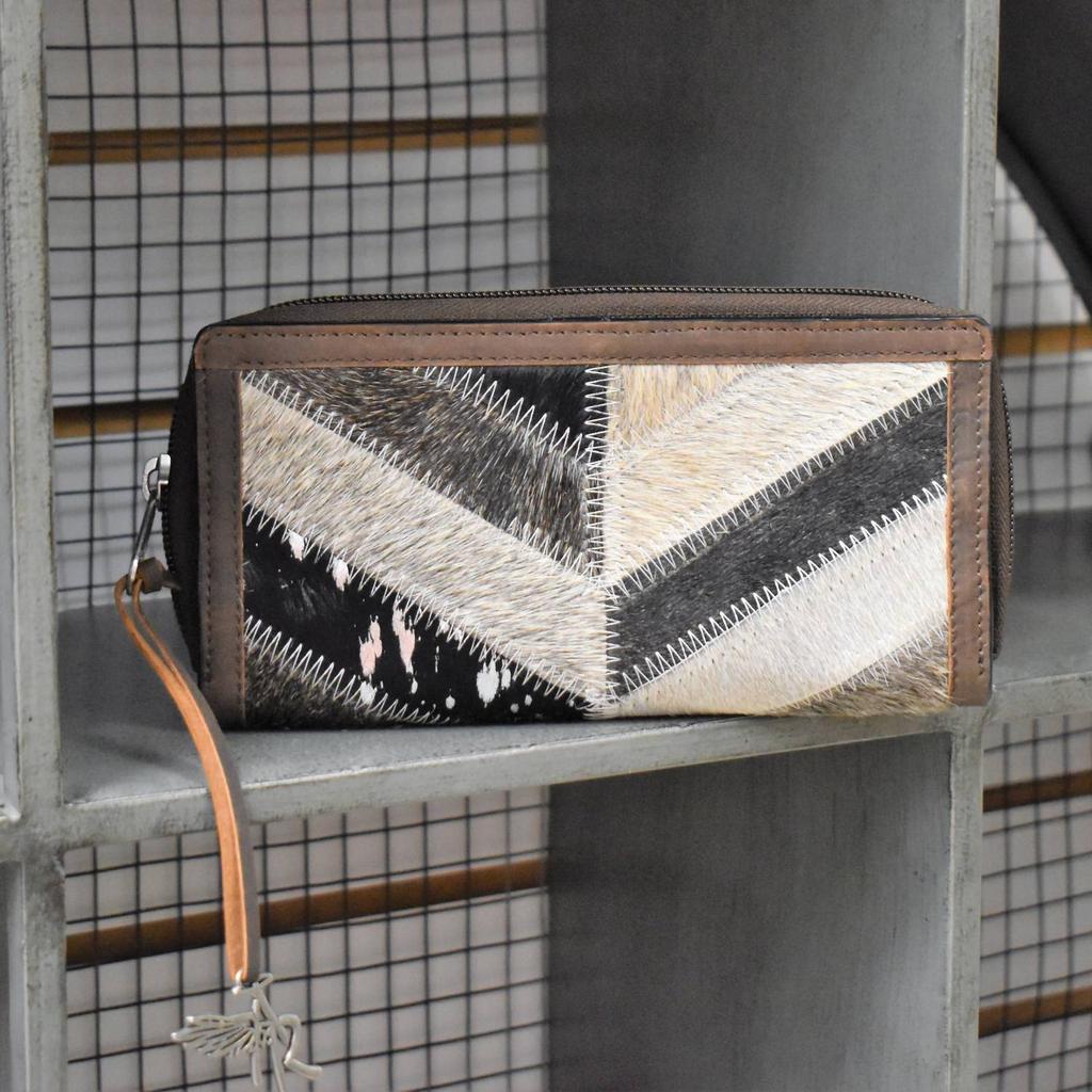 M&F Western Women
s Miss Chevron Cowhide Wallet In Beige/brown Multi
