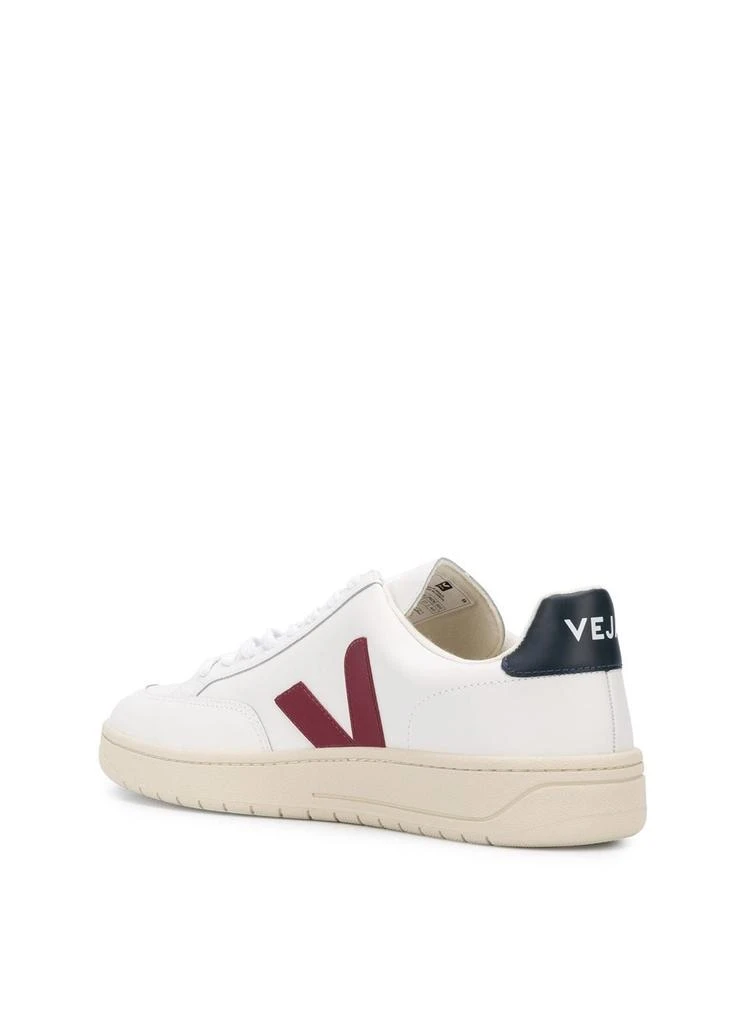 Veja V-12 4