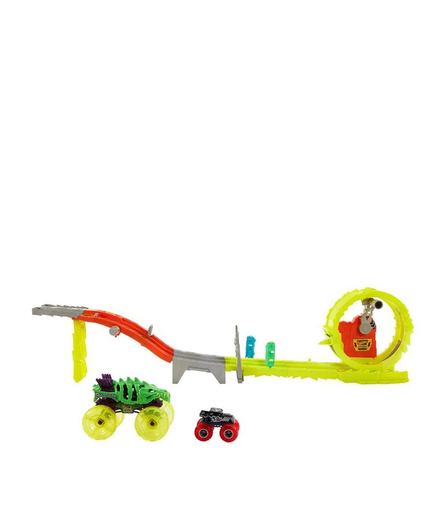 Hot Wheels Monster Trucks Power Smashers Charge & Chase Challenge Track Set (116cm) 3